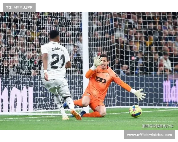 埃尔切门将更替阵痛持续，西甲经验缺乏导致防守稳定性下降