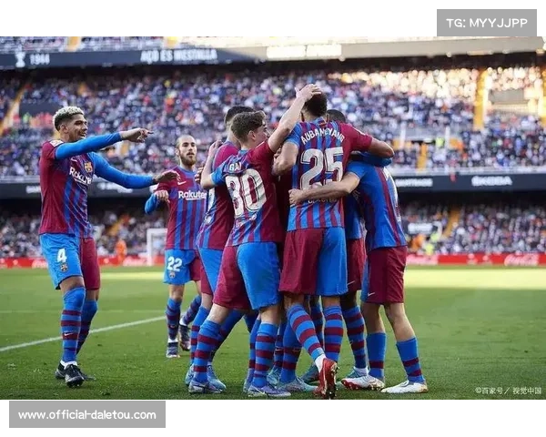 巴萨客场疲软主场强势，战术调整能力决定上限